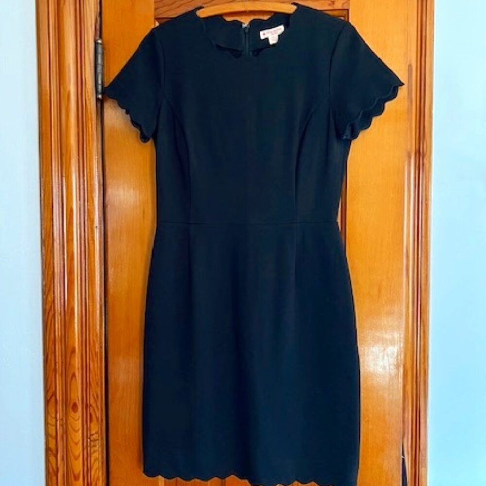 Brooks Brothers Black  Women's Short Sleeve Scallop Trim Dress Size Small